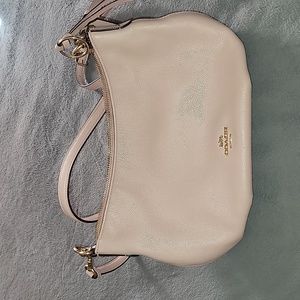 Light Pink Coach Purse 👛